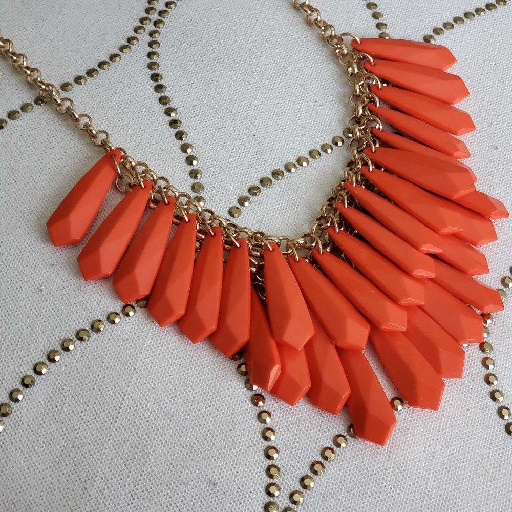 Statement necklace